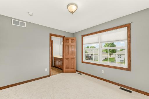 1415 Cottage Lane SE, Owatonna, MN 55060