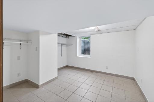 1067 Wilson Avenue, Saint Paul, MN 55106