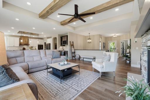 977 Pheasant Run S, Circle Pines, MN 55014