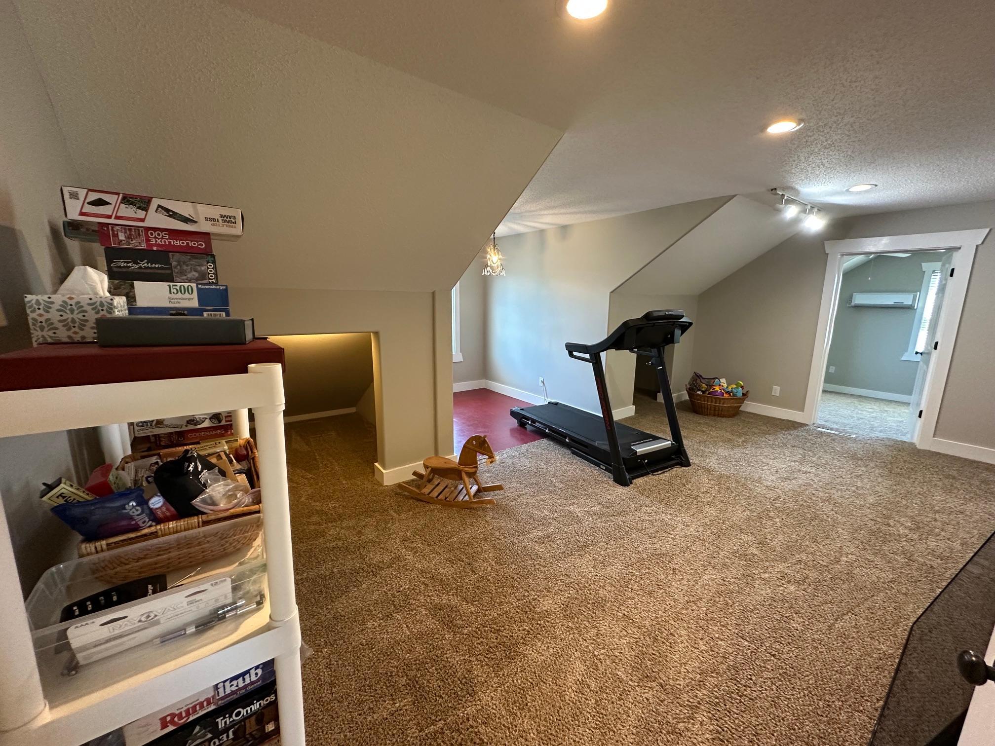Upstairs bonus room