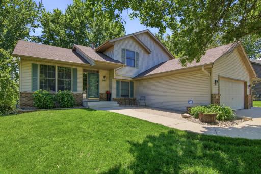 9953 Starlight Drive, Saint Paul, MN 55125