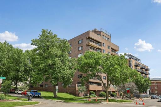 Photo for 2885 Knox Avenue S, 707, Minneapolis, MN 55408 - listing #7093583 2885 Knox Avenue S, 707, Minneapolis, MN 55408