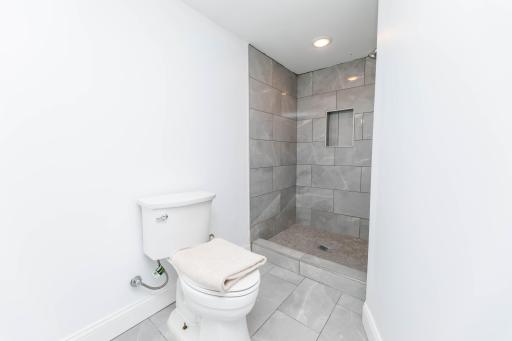 5214 Oliver Avenue N, Minneapolis, MN 55430