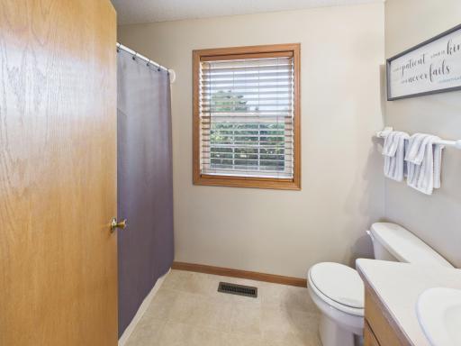 565 William Street, Big Lake, MN 55309