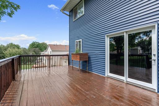 32-web-or-mls-1065-barney-st.jpg