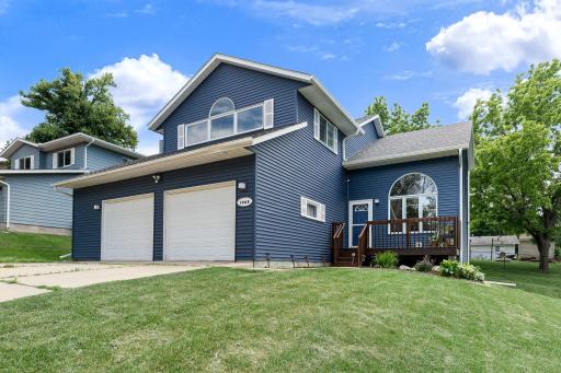 22-web-or-mls-1065-barney-st.jpg