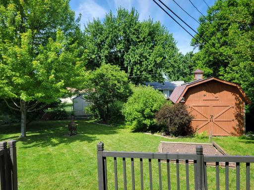 3949 Winnetka Avenue N, Minneapolis, MN 55427