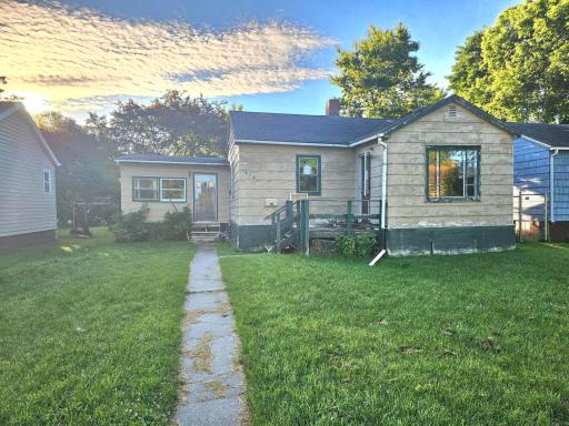 Photo for 414 Crocker Avenue S, Thief River Falls, MN 56701 - listing #7093685 414 Crocker Avenue S, Thief River Falls, MN 56701