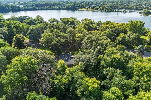 23-web-or-mls-5010 Diane Dr-23.jpg