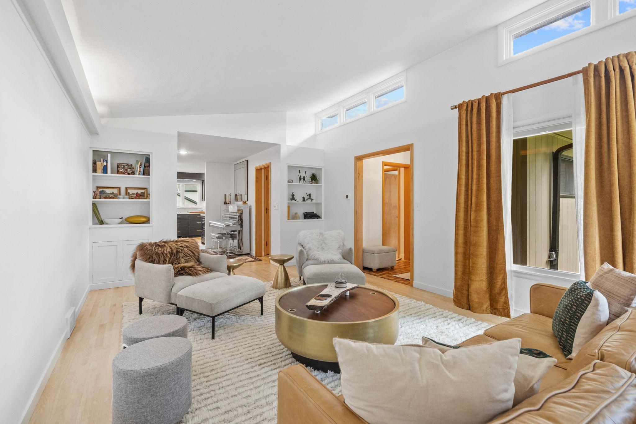 28-web-or-mls-620 Oak St-28.jpg