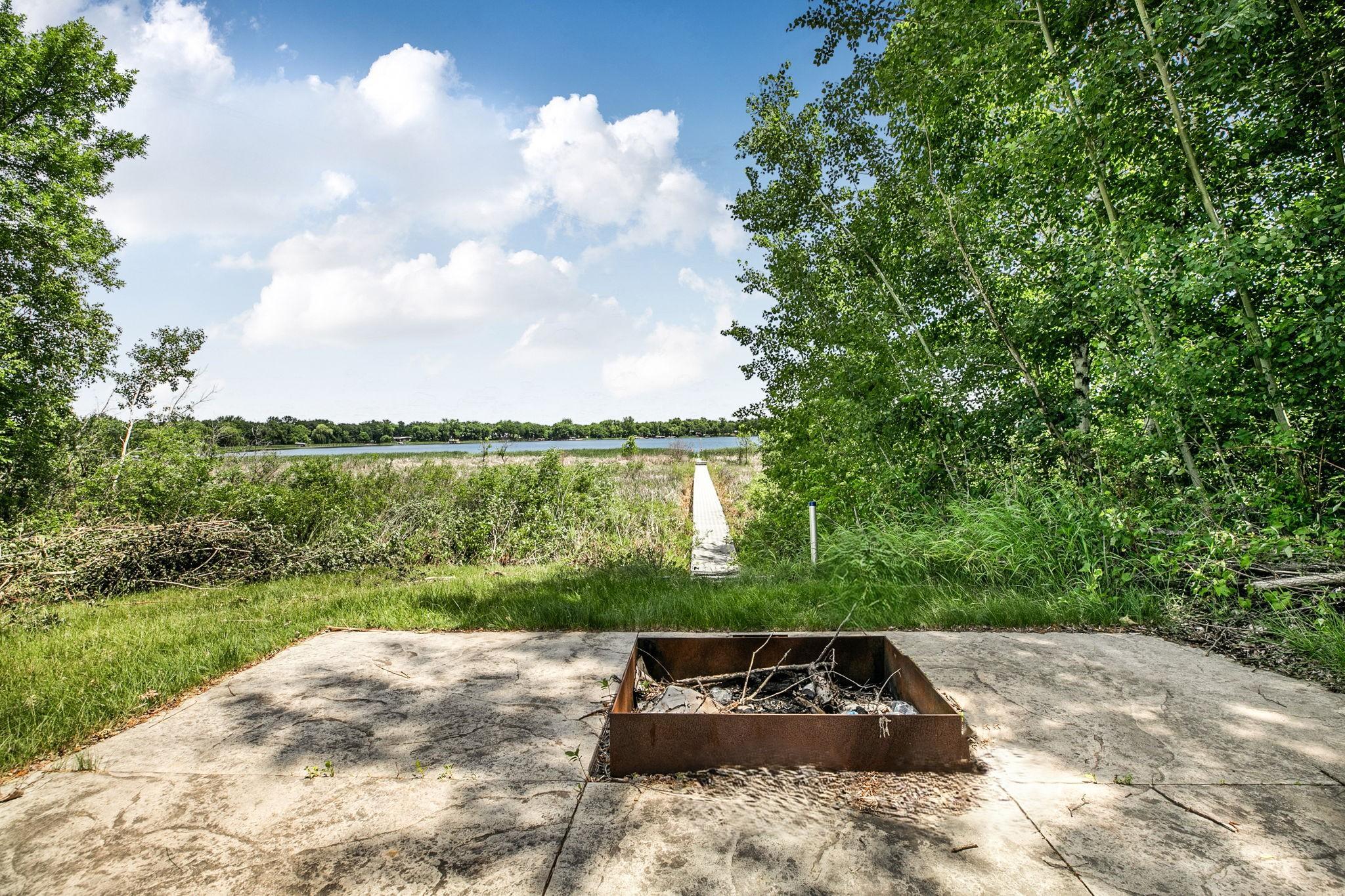 Lake firepit