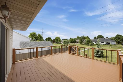 1534 Woodridge Lane, West Fargo, ND 58078