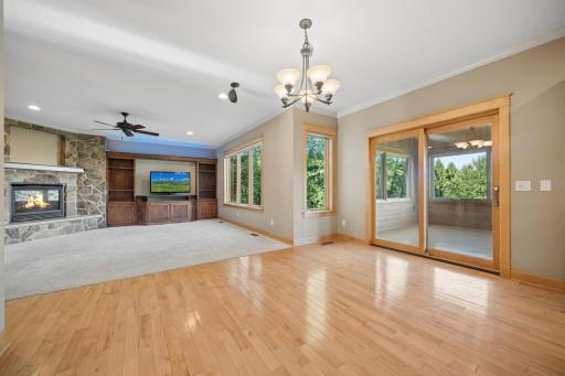 5352 Scenic Oak Drive SW, Rochester, MN 55902