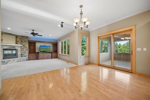 5352 Scenic Oak Drive SW, Rochester, MN 55902