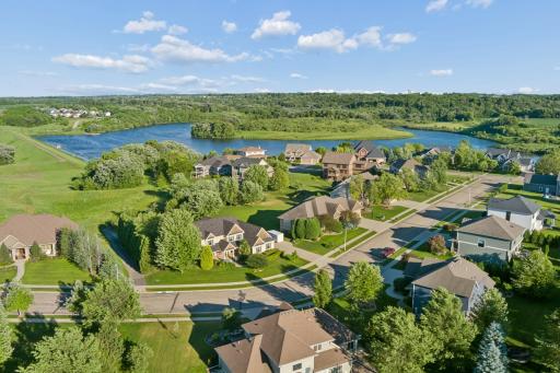 5352 Scenic Oak Drive SW, Rochester, MN 55902