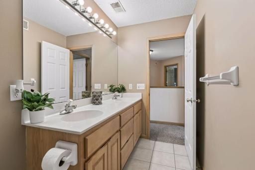 10577 Alamo Street Northeast - Dual Sinks