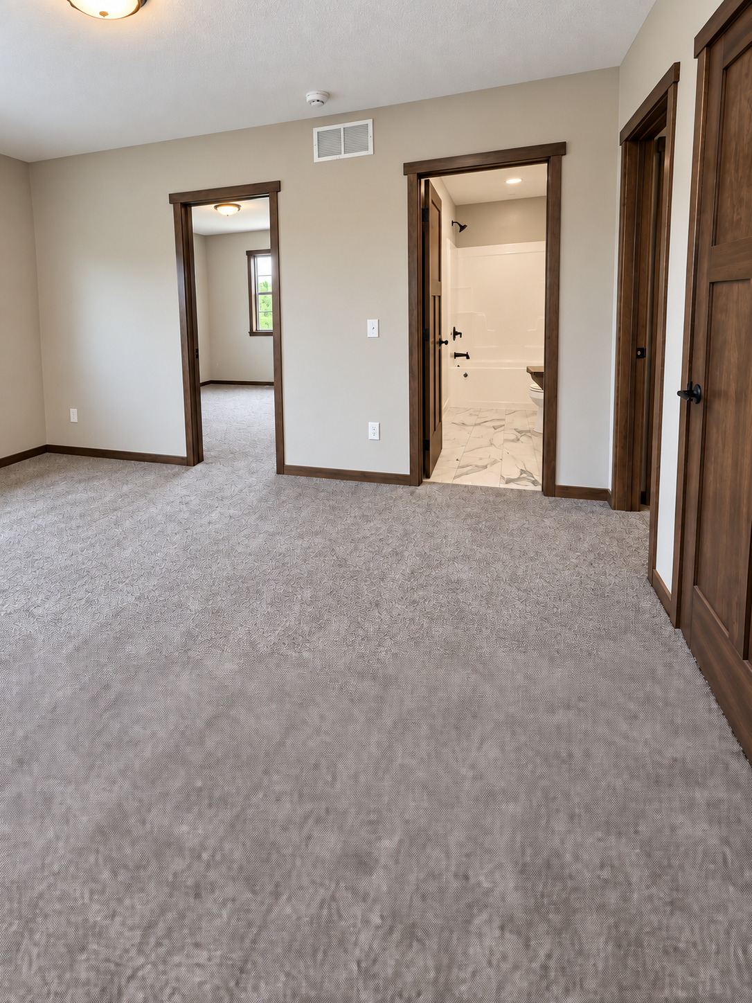 Upstairs loft, 2 bedrooms, bathroom, and additional laundry room connections