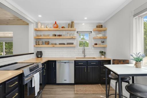2618 South Avenue E, Saint Paul, MN 55109