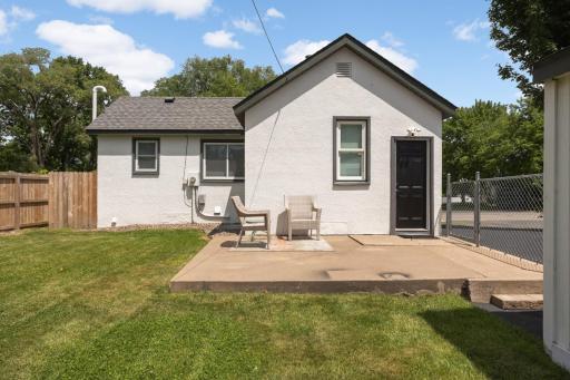 2618 South Avenue E, Saint Paul, MN 55109