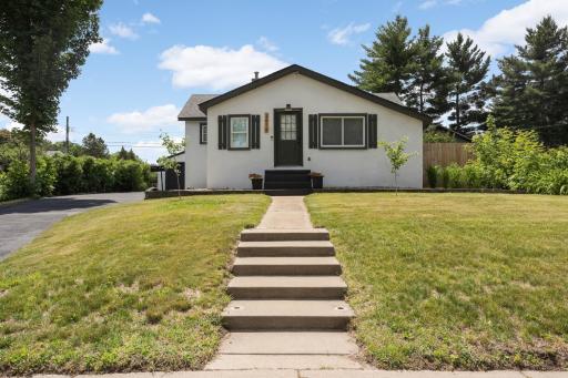 2618 South Avenue E, Saint Paul, MN 55109