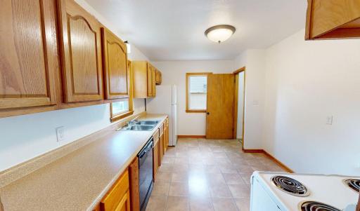 1004 6th Street SW, Willmar, MN 56201