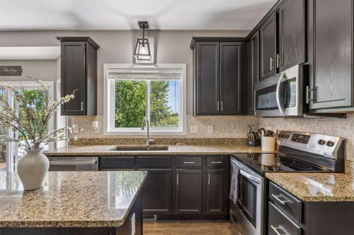 624 Dundee Avenue, River Falls, WI 54022