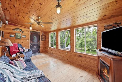 Ceiling fan enhances comfort and airflow throughout the space.