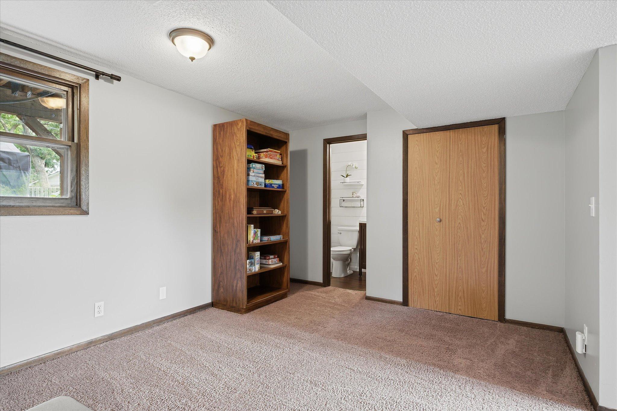 Lower level bonus space