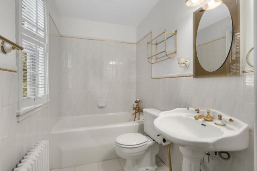 4300 Xerxes Avenue S, Minneapolis, MN 55410
