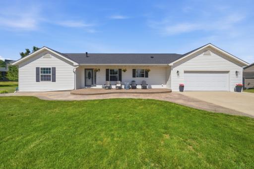 1090 Cedar Ridge Lane SW, Oronoco, MN 55960