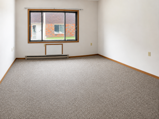 109 4th Avenue N, Parkers Prairie, MN 56361