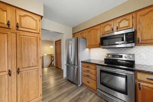 1651 Buckingham Path, Faribault, MN 55021