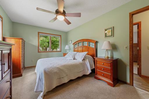1651 Buckingham Path, Faribault, MN 55021