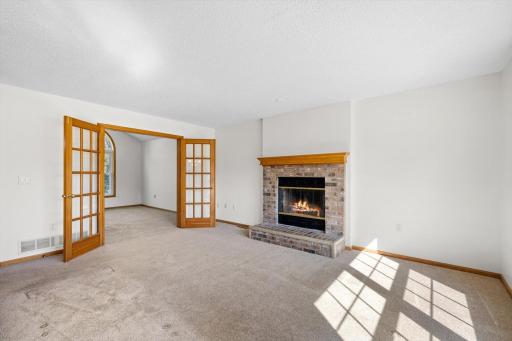 952 Moonlight Drive, Saint Paul, MN 55125