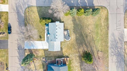 952 Moonlight Drive, Saint Paul, MN 55125