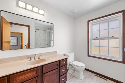 952 Moonlight Drive, Saint Paul, MN 55125