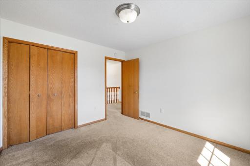 952 Moonlight Drive, Saint Paul, MN 55125