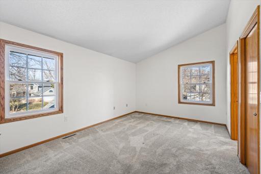 952 Moonlight Drive, Saint Paul, MN 55125