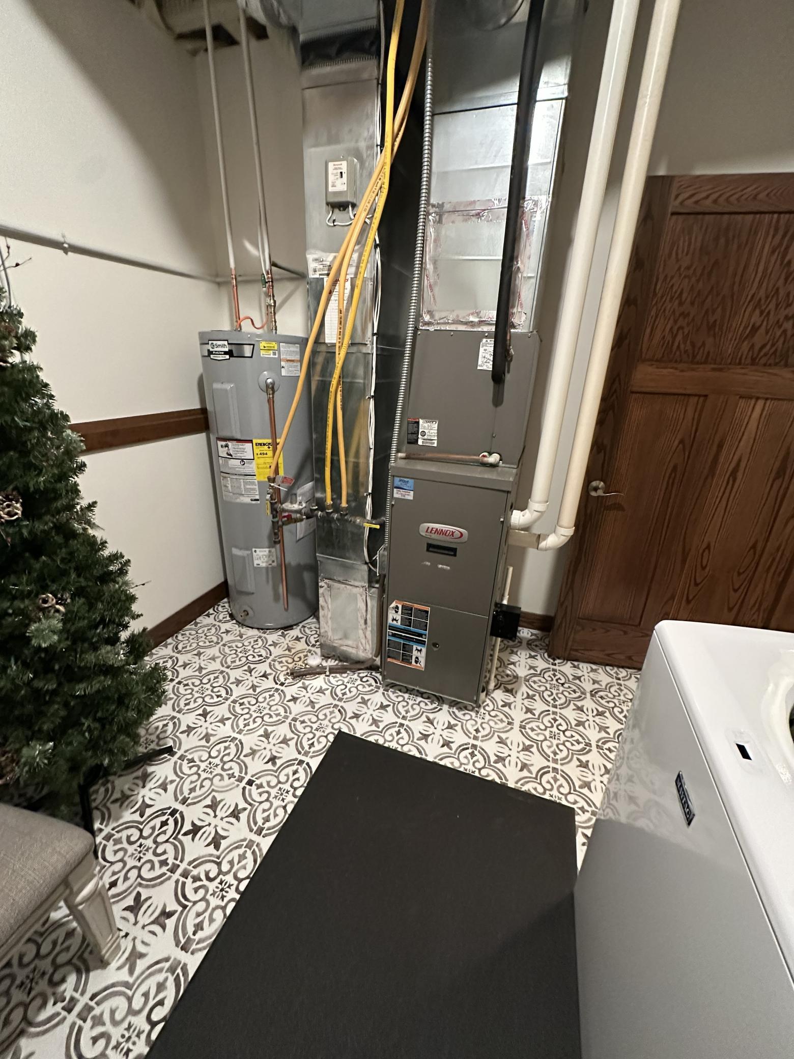 Lexxox heating cooling System with iwave air purifier.jpeg