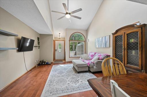 102 Primrose Court, Saint Paul, MN 55127