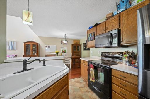 102 Primrose Court, Saint Paul, MN 55127