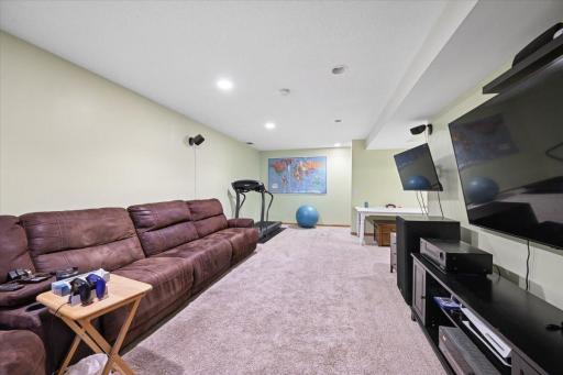 102 Primrose Court, Saint Paul, MN 55127