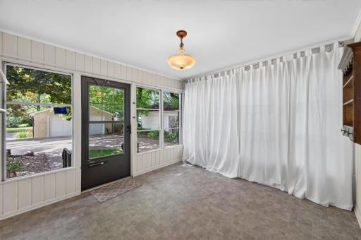 2559 Clarence Street, Saint Paul, MN 55109