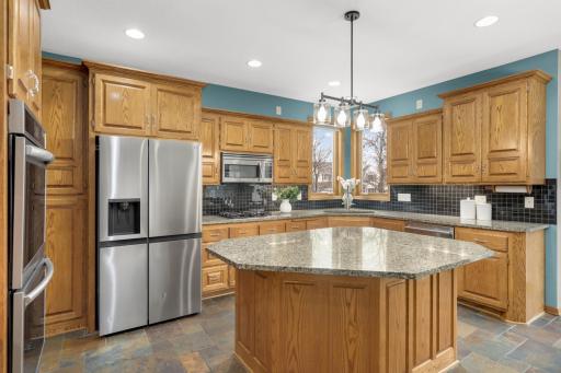 18481 98th Place N, Maple Grove, MN 55311