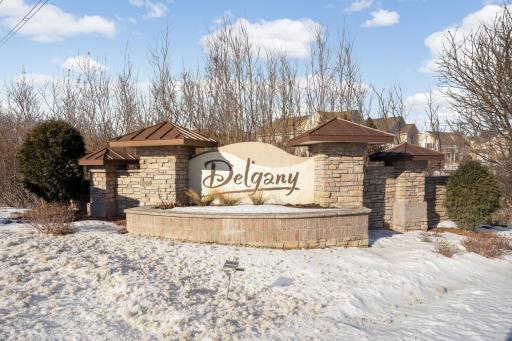 18481 98th Place N, Maple Grove, MN 55311
