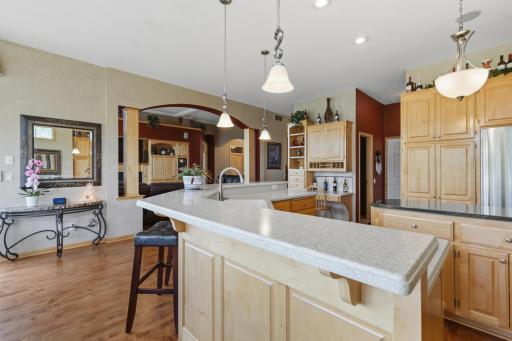 3401 Fox Tail Trail NW, Prior Lake, MN 55372