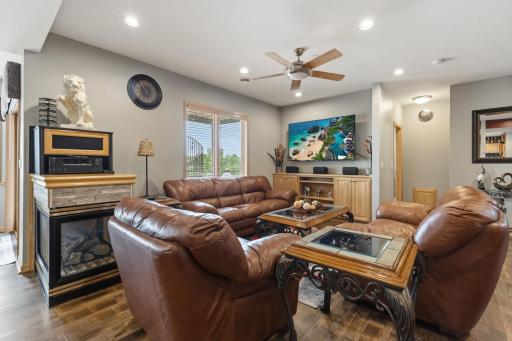 3401 Fox Tail Trail NW, Prior Lake, MN 55372