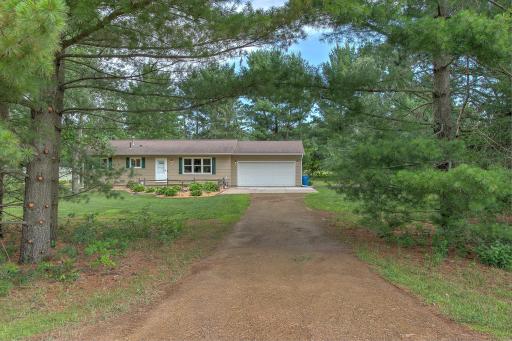 Your own little oasis right on the outskirts of North Branch. Close to shopping, food and commuting on 35! This is a view you'll want to drive home to every day.