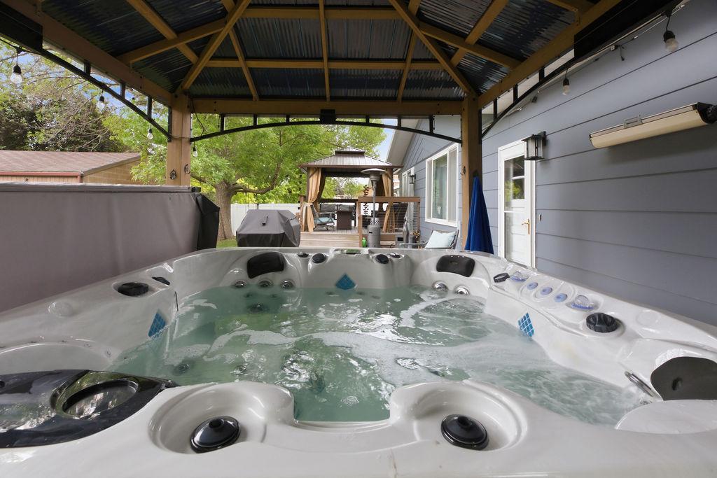 Hot Tub negotiable