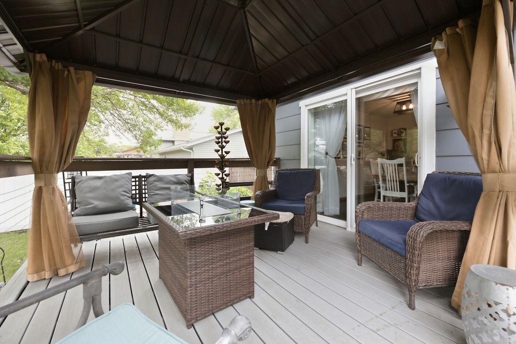 Spacious deck for relaxing or entertaining